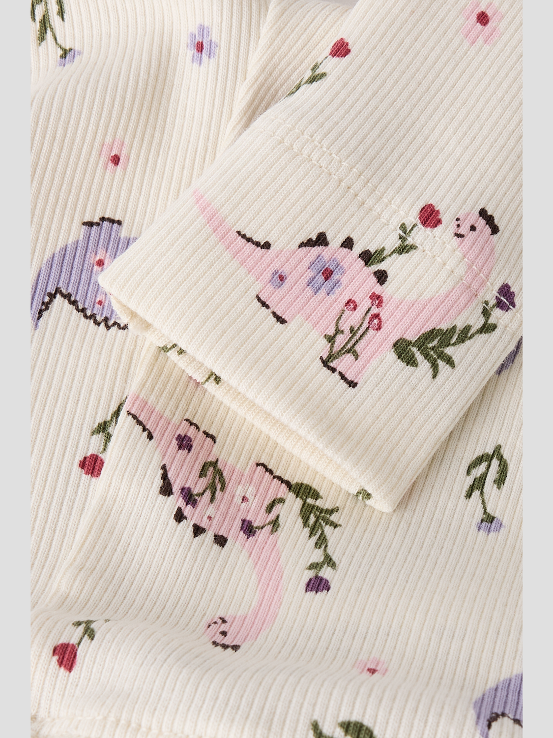 model_shot-front_full